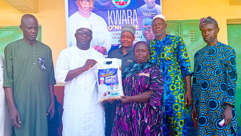 2027: Oloje, Ojuekun/Zarumi Wards Receive Hon. Isiaka Olajide Ambali (Kẹta) as Consultations Continue 2 IMG 20260501 133812